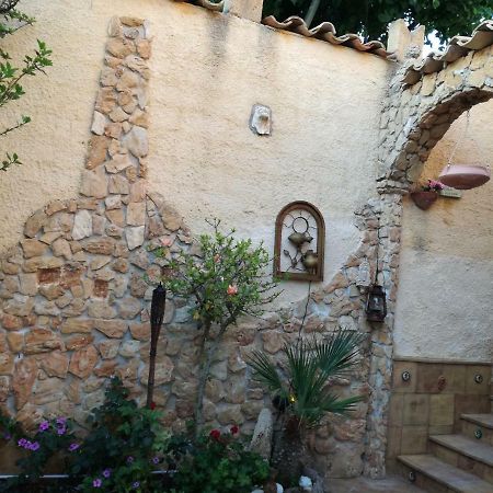 トレ・フォンターネ Casa Vacanze Mediterraneoヴィラ エクステリア 写真