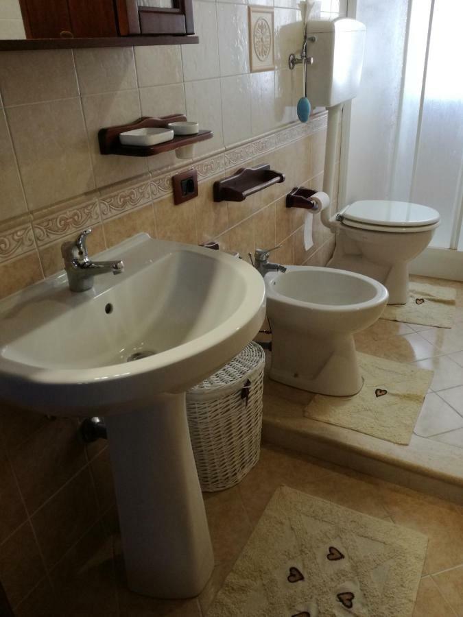 トレ・フォンターネ Casa Vacanze Mediterraneoヴィラ エクステリア 写真